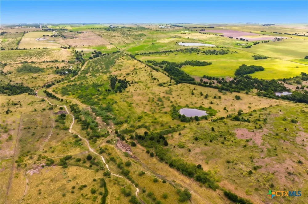 1854 County Road 104 Buckholts, TX 76518
