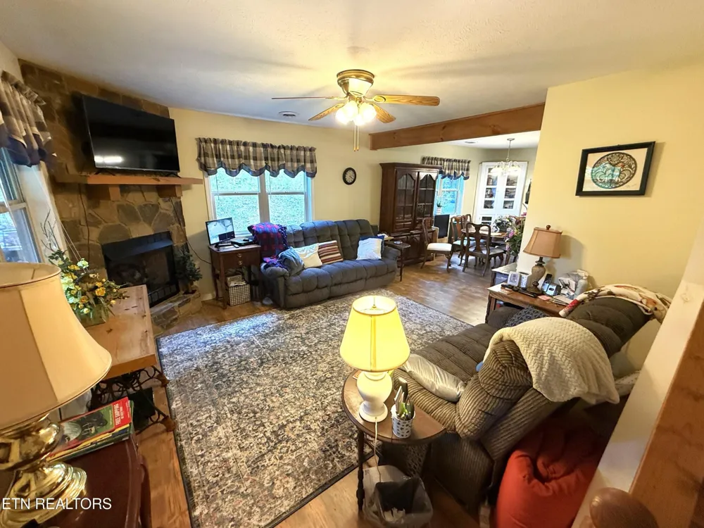 199 Pear Tree Way Del Rio, TN 37727