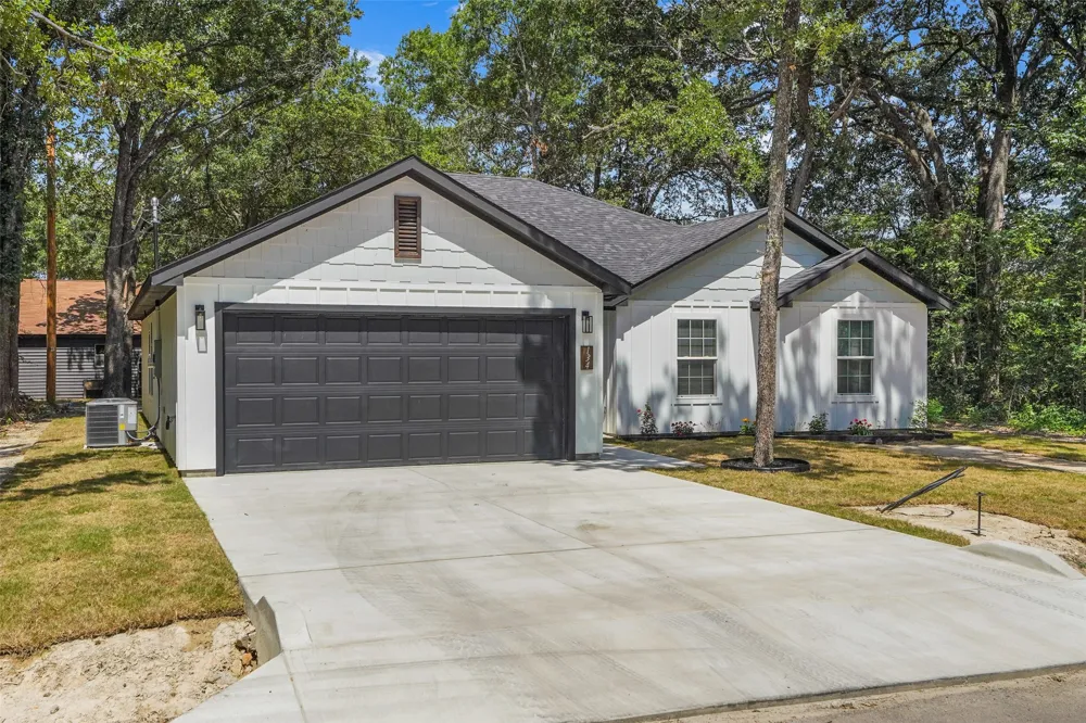 134 Sierra Madre Street Payne Springs, TX 75156