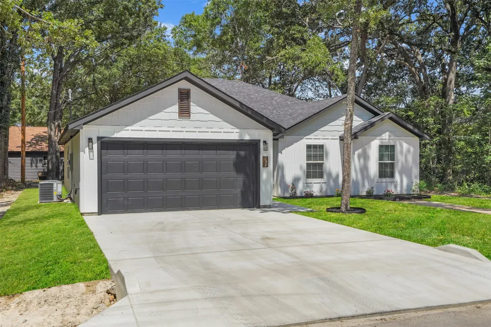 134 Sierra Madre Street Payne Springs, TX 75156