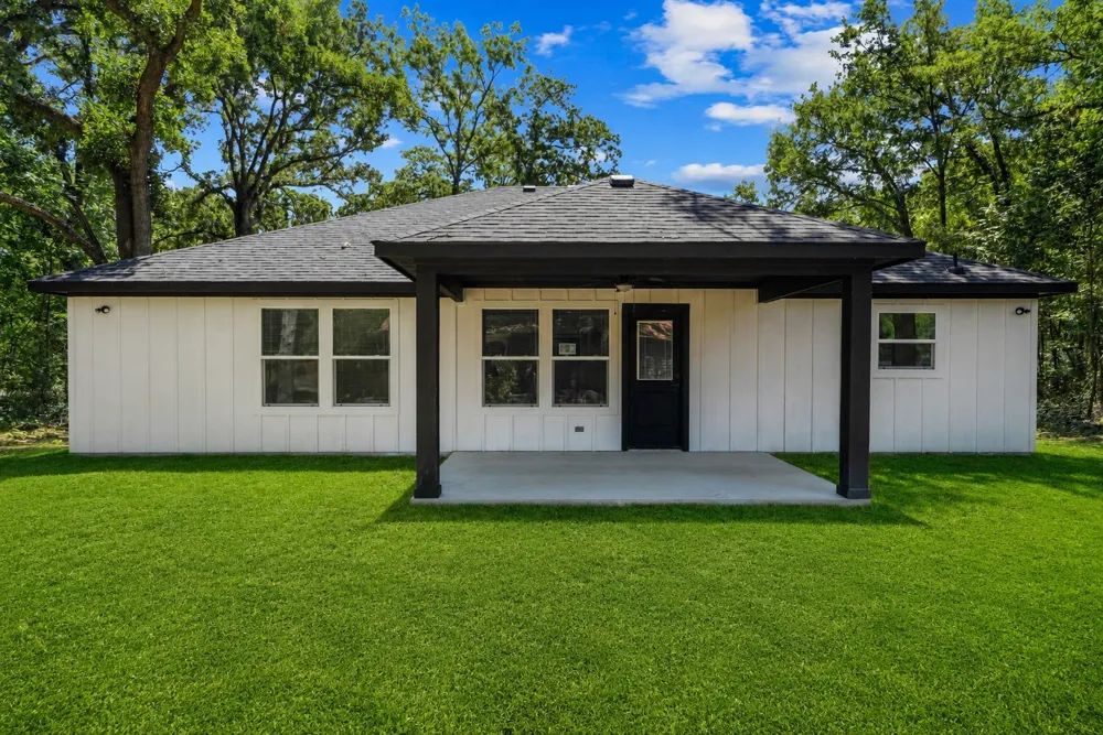 134 Sierra Madre Street Payne Springs, TX 75156
