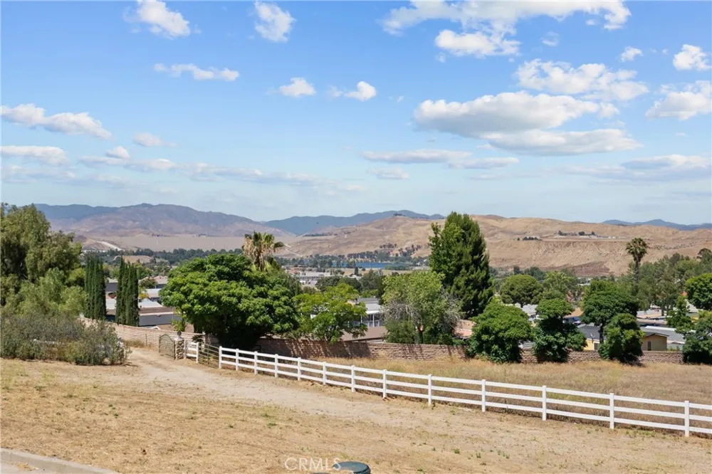 27772 Parker Rd Castaic, CA 91384