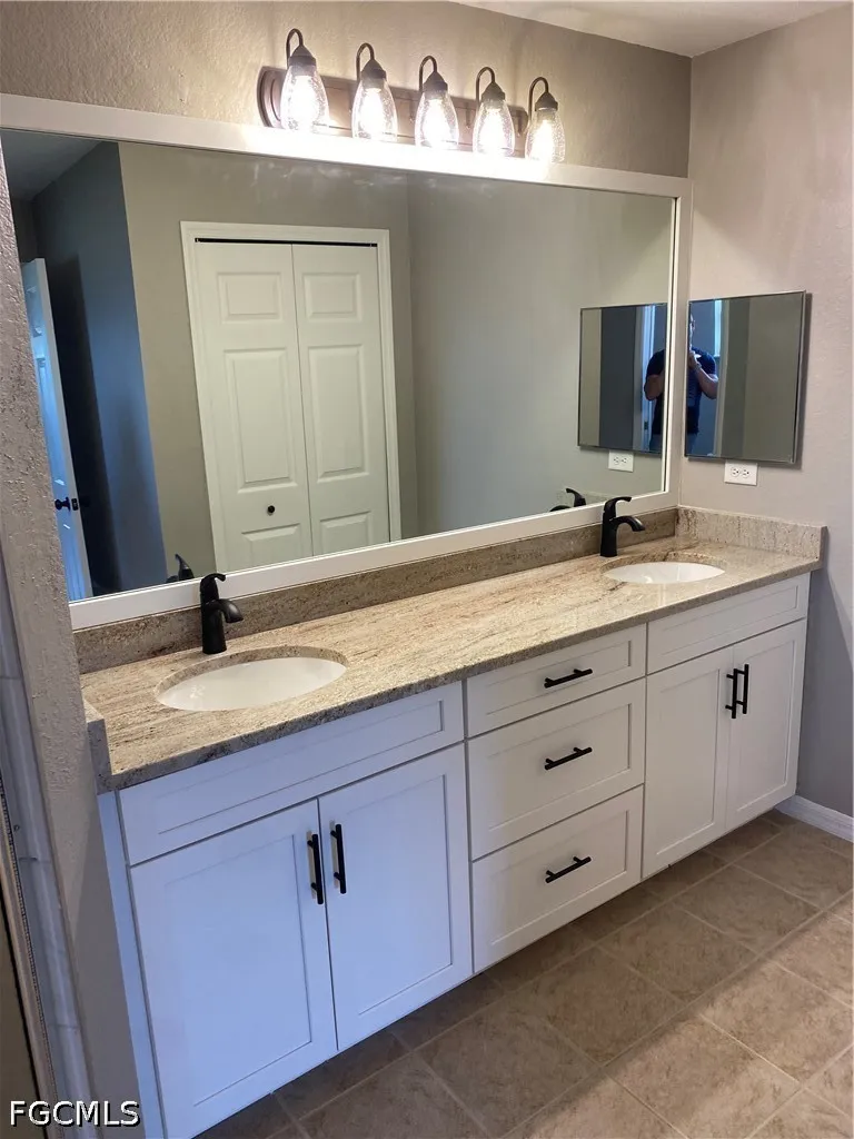 SW 31st Lane Cape Coral, FL 33914