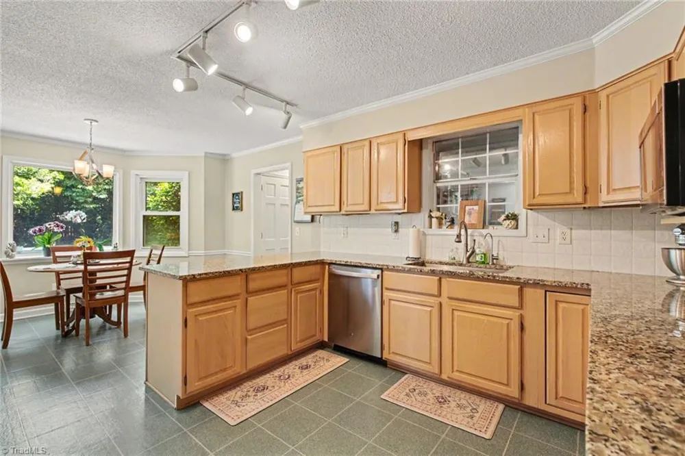 8805 Willowmede Drive Lewisville, NC 27023