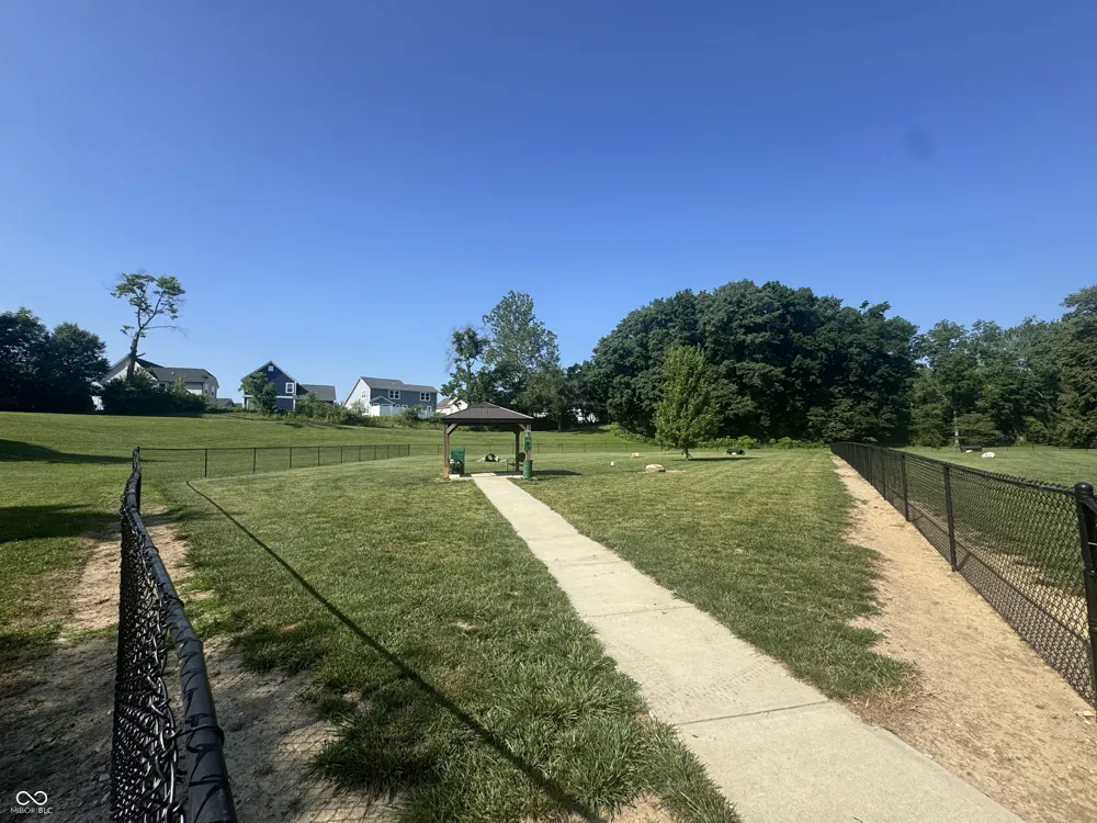 105 Thomas Point Drive Fortville, IN 46040