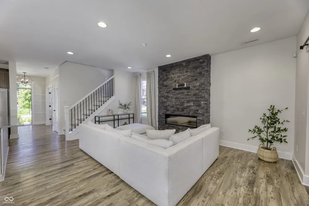 105 Thomas Point Drive Fortville, IN 46040