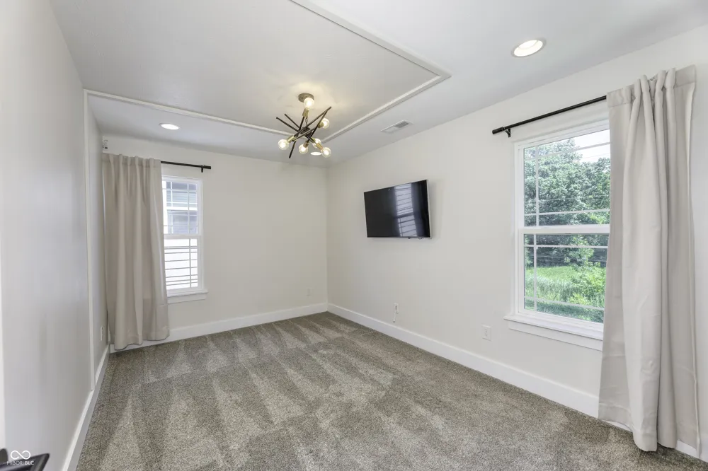 105 Thomas Point Drive Fortville, IN 46040