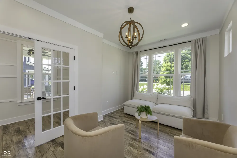 105 Thomas Point Drive Fortville, IN 46040