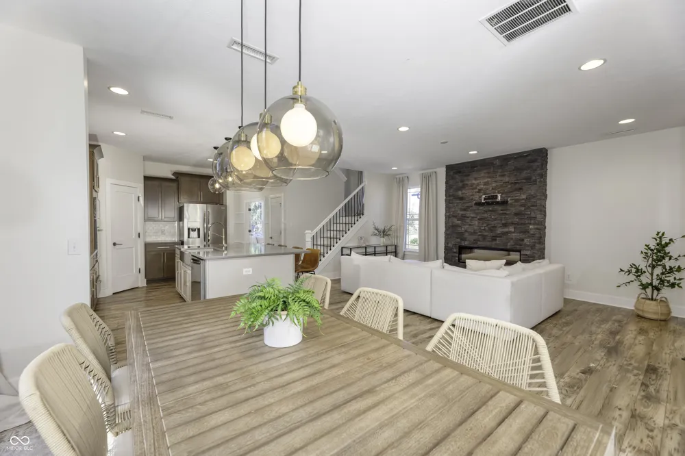 105 Thomas Point Drive Fortville, IN 46040