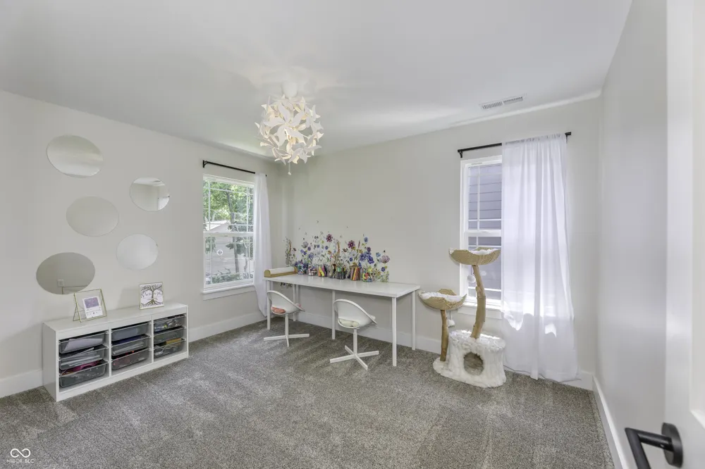 105 Thomas Point Drive Fortville, IN 46040