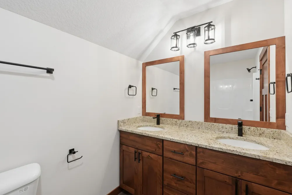 222 Eagle Ridge Drive Roberts, WI 54023