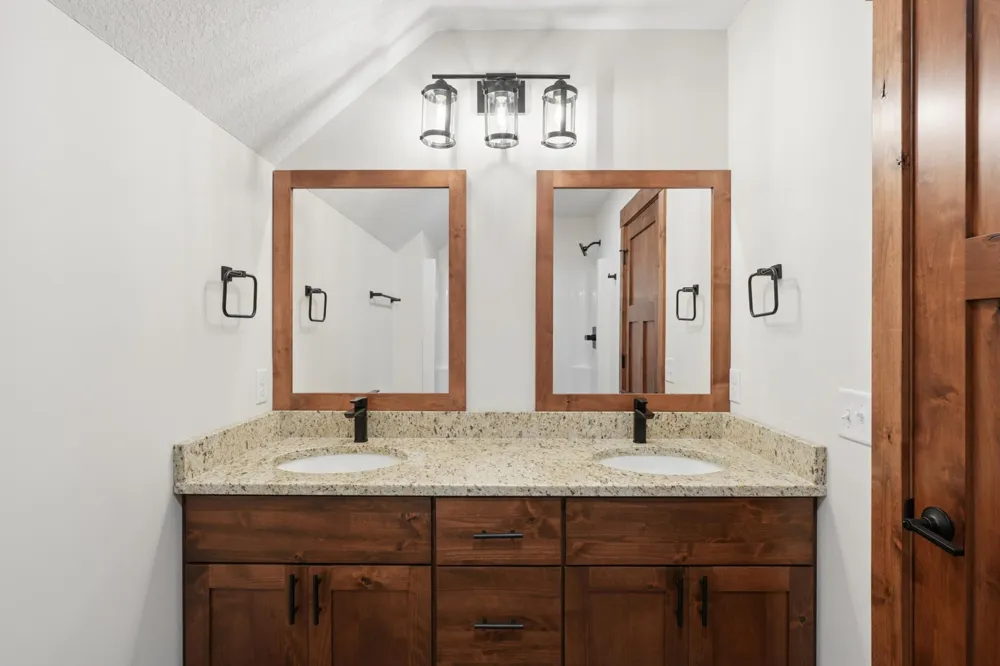 222 Eagle Ridge Drive Roberts, WI 54023