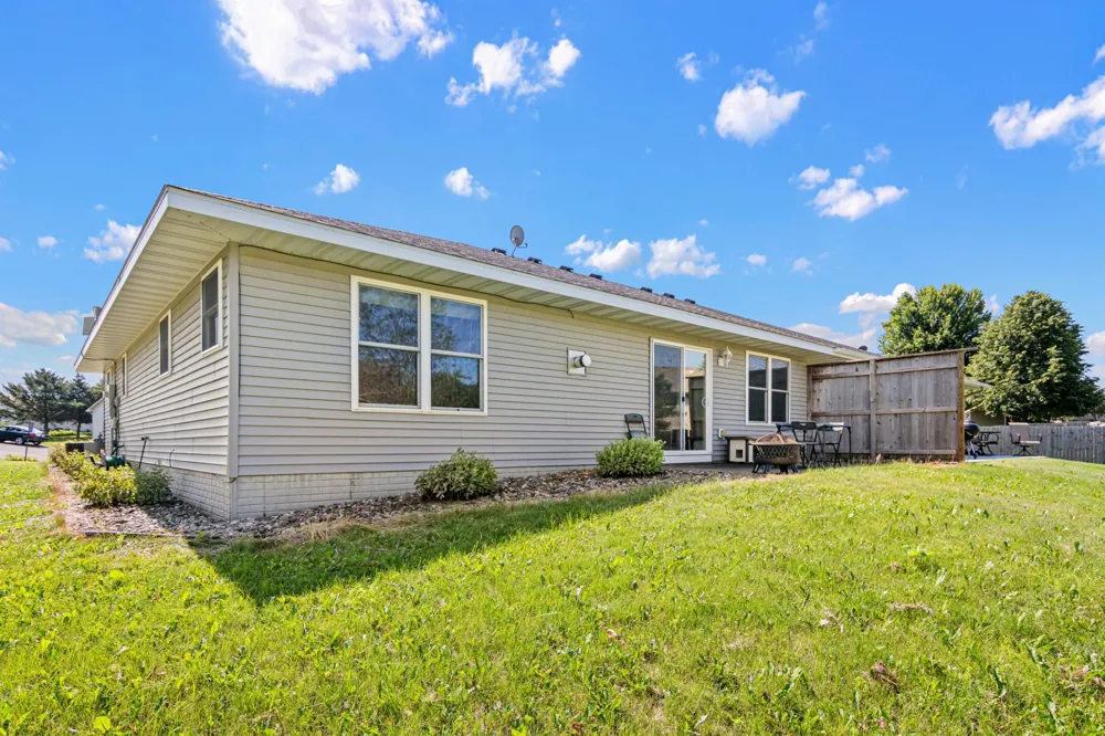 937 Anika Court Ellsworth, WI 54011