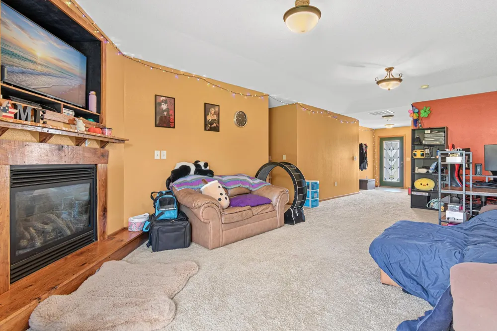 937 Anika Court Ellsworth, WI 54011