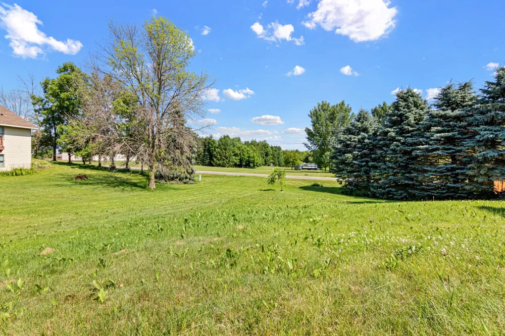 937 Anika Court Ellsworth, WI 54011