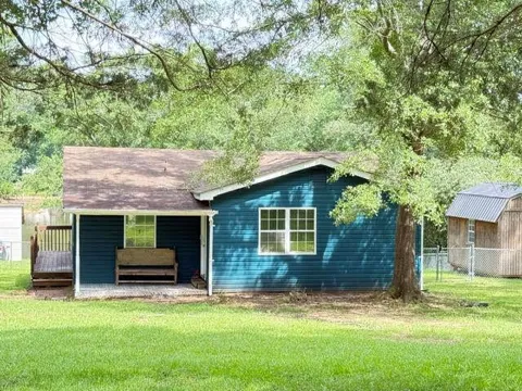 210 W James Circle