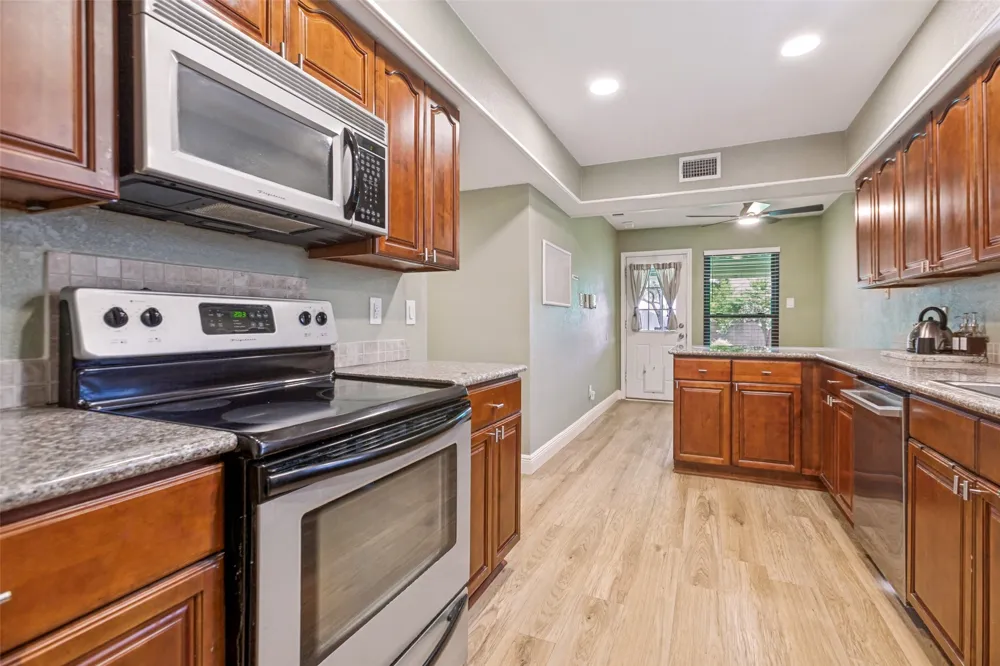 2540 Sunscape Lane Dallas, TX 75287