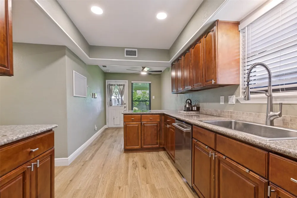 2540 Sunscape Lane Dallas, TX 75287