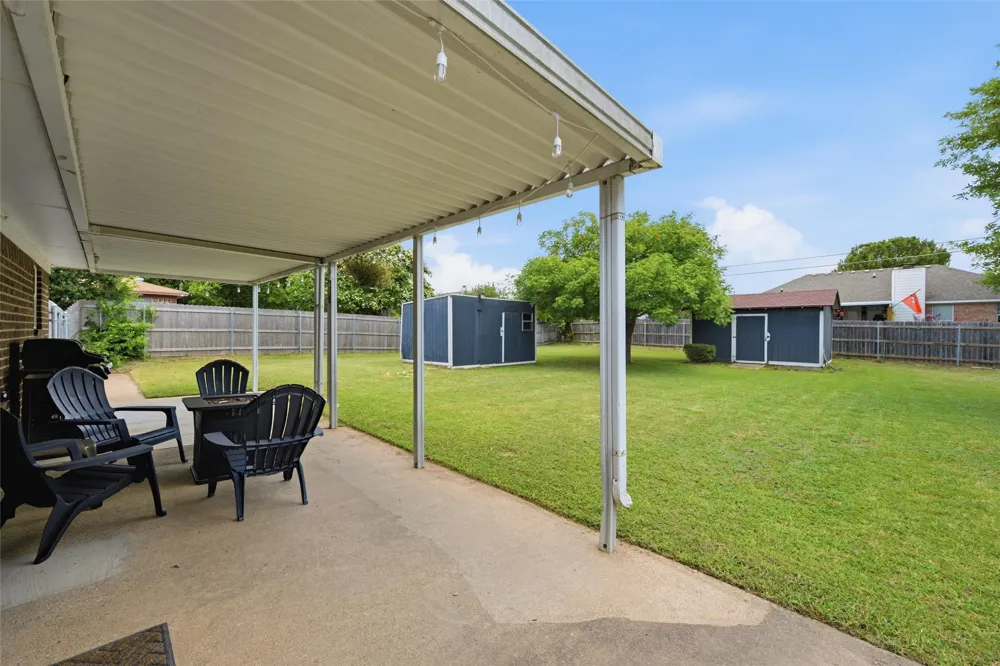 308 Oakwood Lane Hewitt, TX 76643