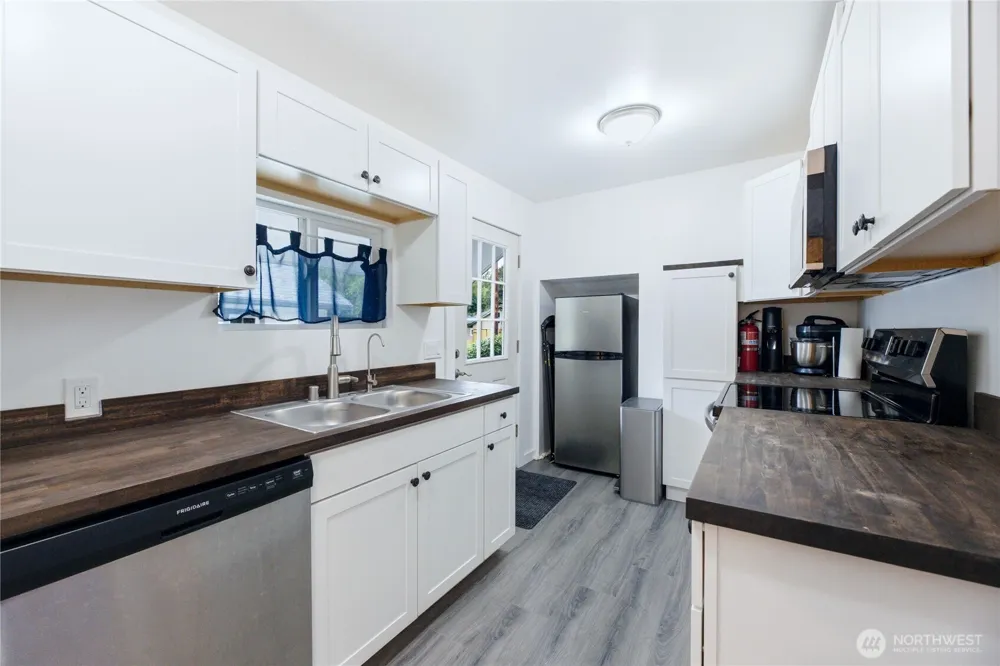 45940 Albert Street Concrete, WA 98237