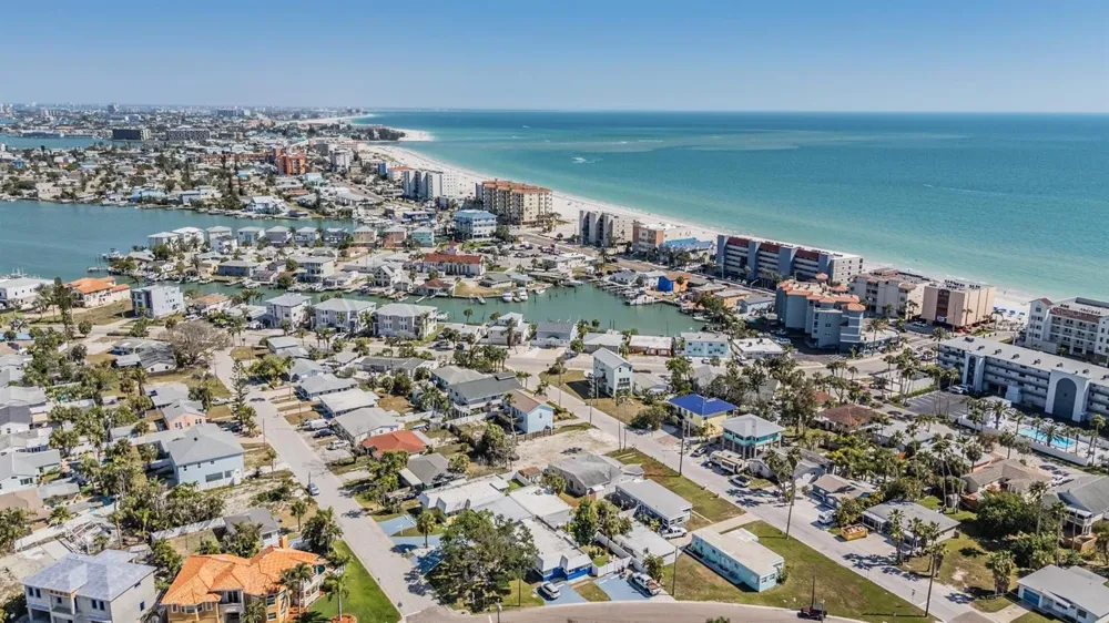 14060 MIRAMAR AVENUE St Petersburg, FL 33708