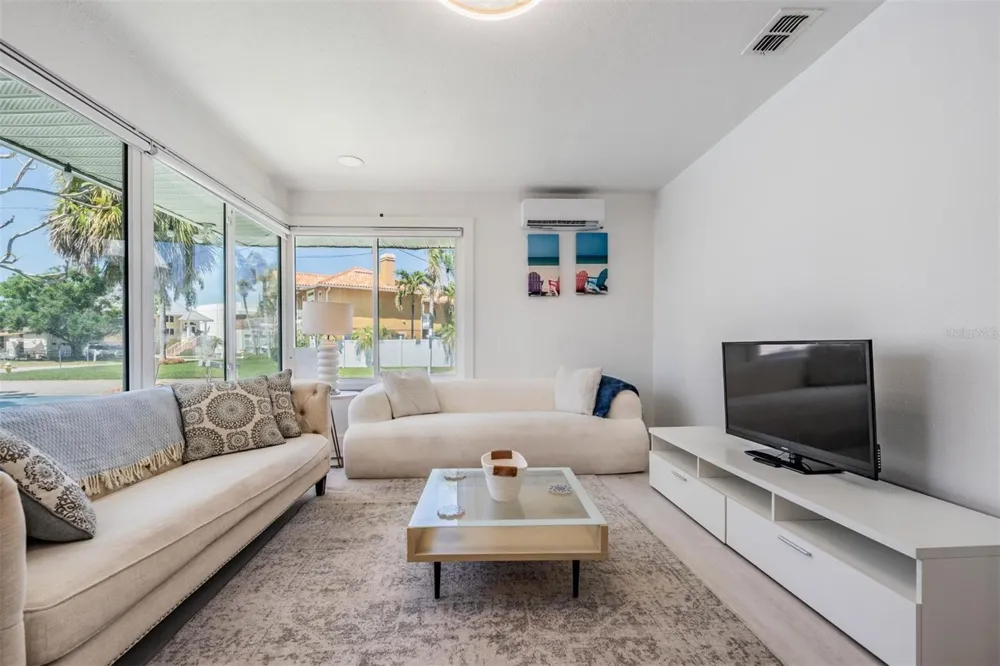 14060 MIRAMAR AVENUE St Petersburg, FL 33708