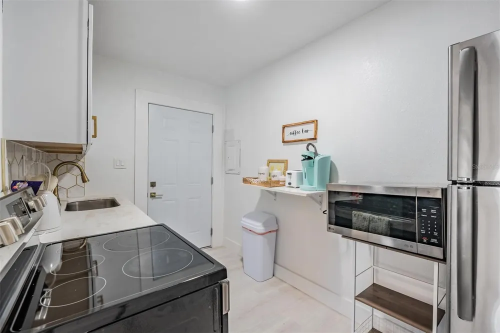 14060 MIRAMAR AVENUE St Petersburg, FL 33708