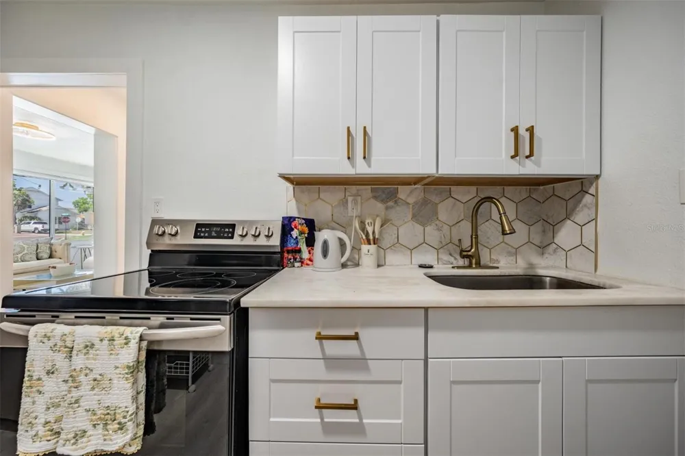 14060 MIRAMAR AVENUE St Petersburg, FL 33708