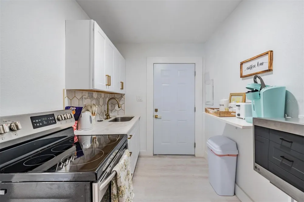 14060 MIRAMAR AVENUE St Petersburg, FL 33708