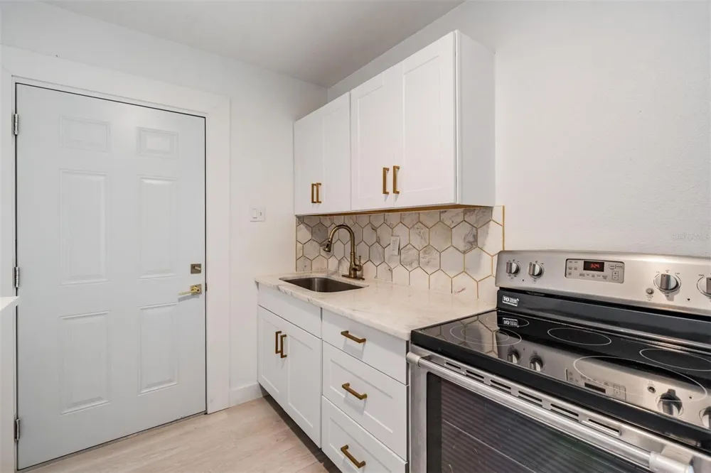 14060 MIRAMAR AVENUE St Petersburg, FL 33708