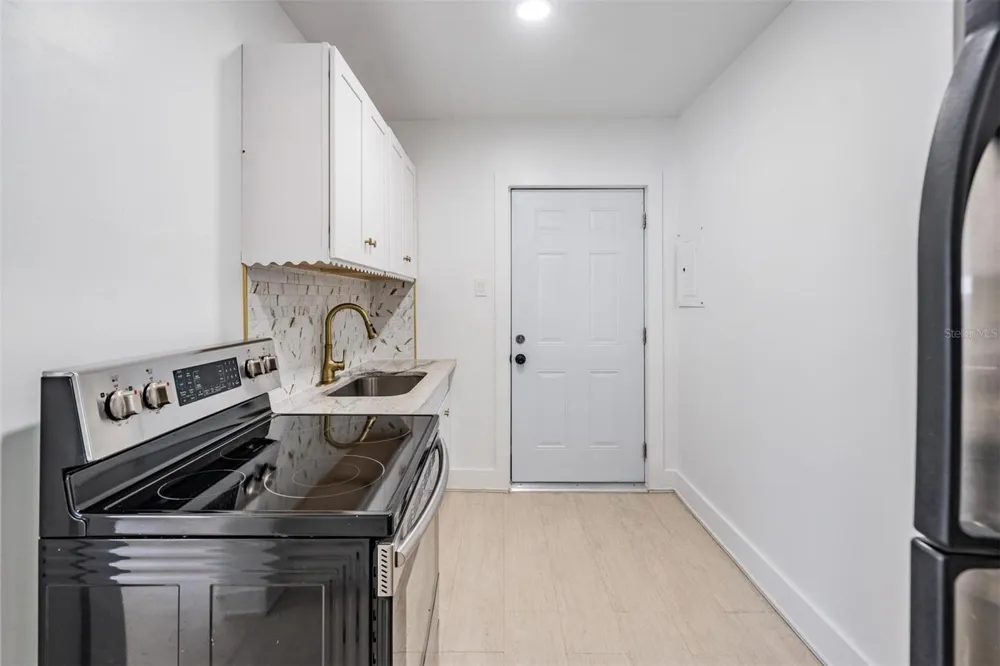 14060 MIRAMAR AVENUE St Petersburg, FL 33708