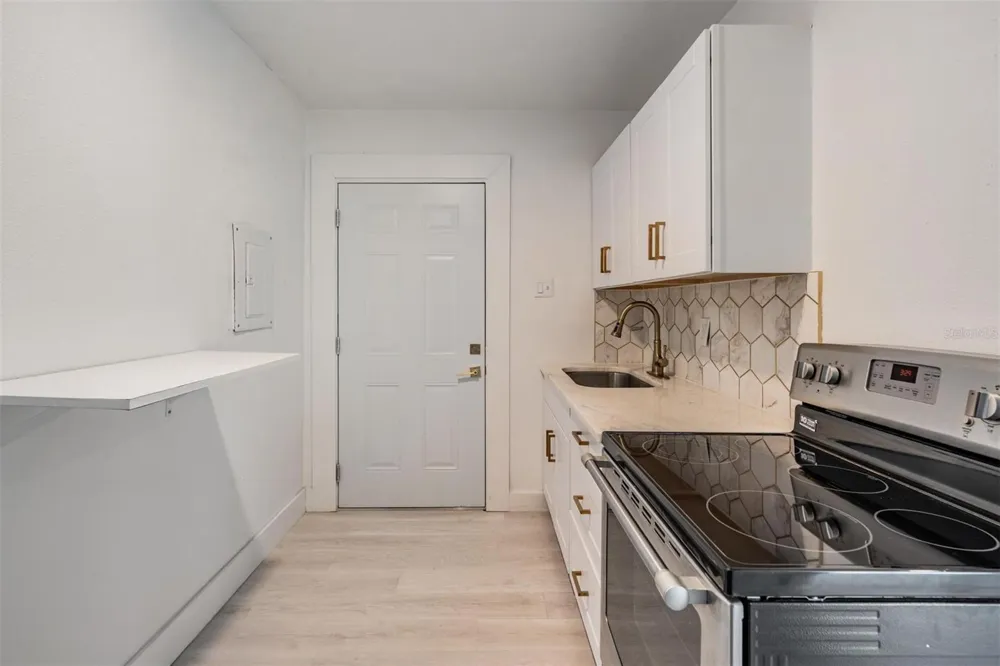 14060 MIRAMAR AVENUE St Petersburg, FL 33708