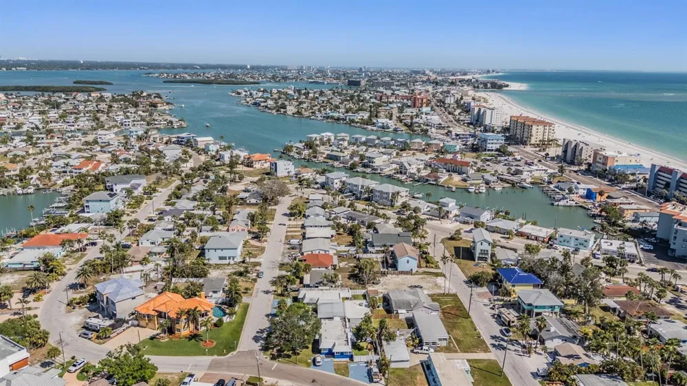 14060 MIRAMAR AVENUE St Petersburg, FL 33708