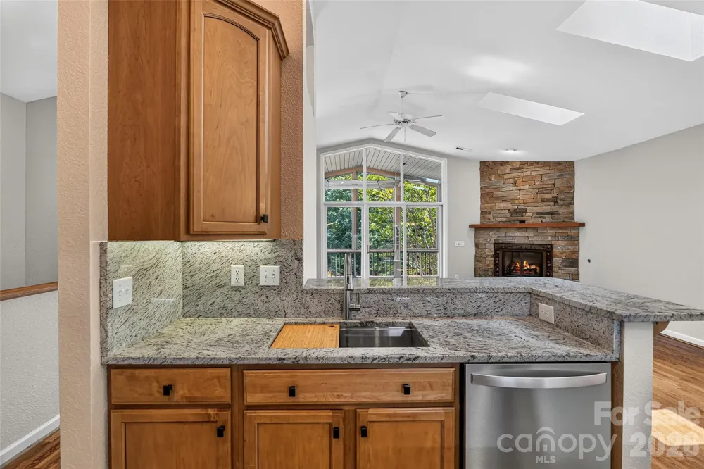 51 Duya Court Brevard, NC 28712