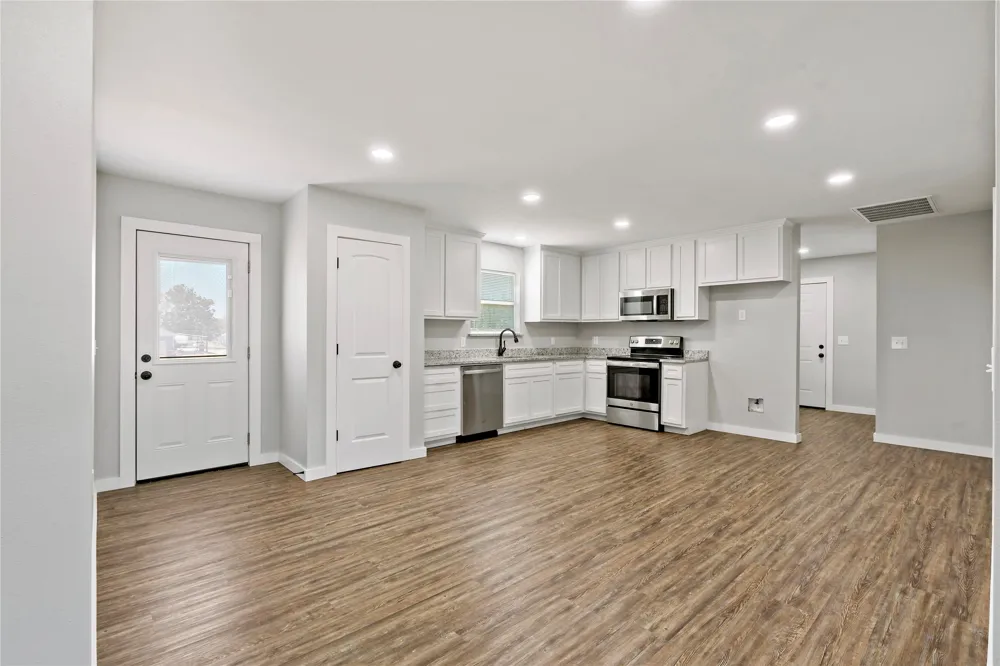 23 PR 43794 Paris, TX 75462