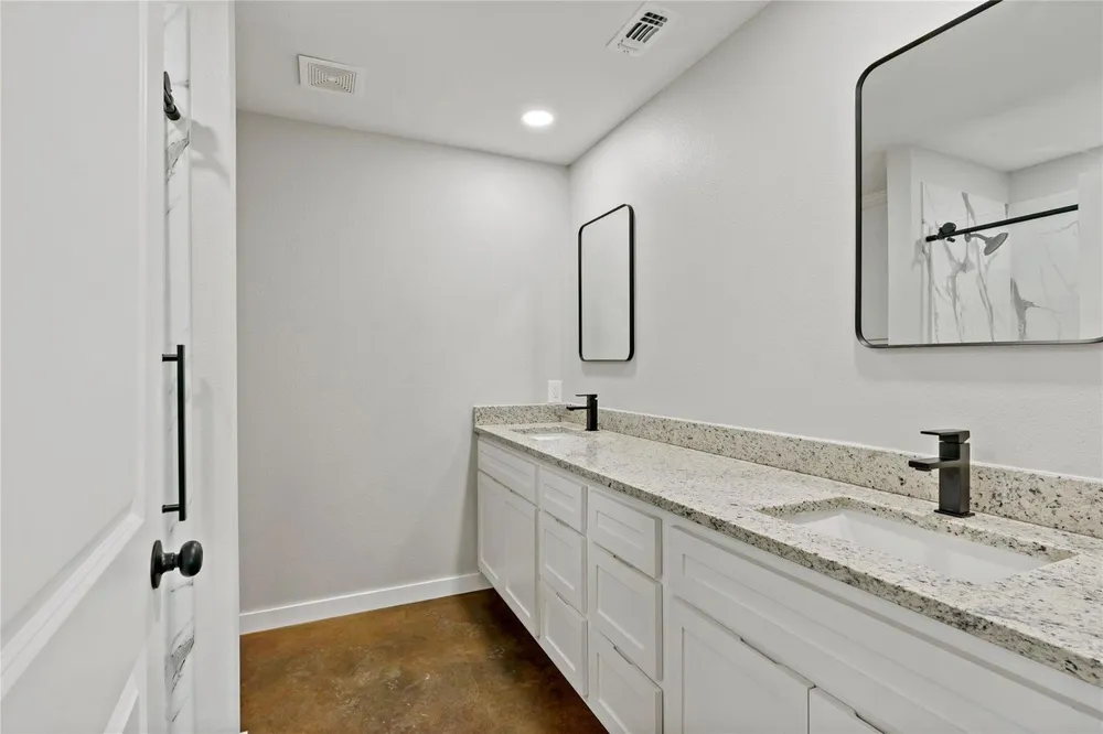 23 PR 43794 Paris, TX 75462