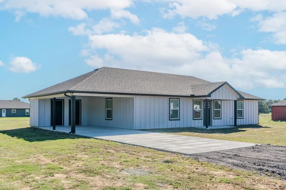 23 PR 43794 Paris, TX 75462
