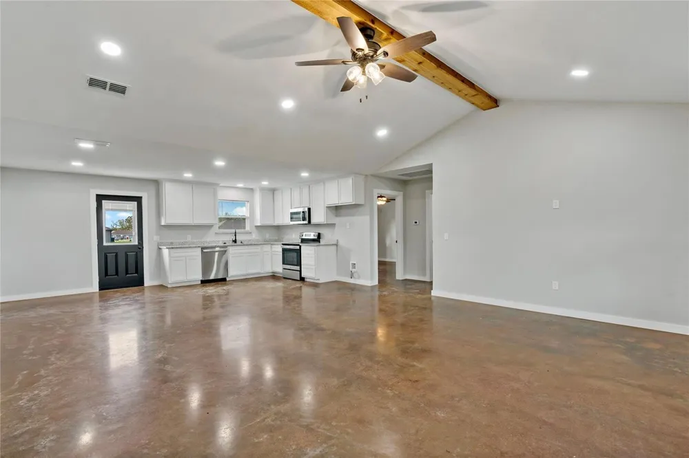 23 PR 43794 Paris, TX 75462