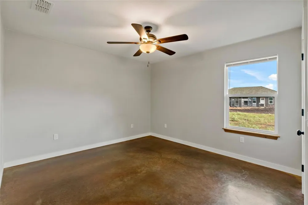 23 PR 43794 Paris, TX 75462