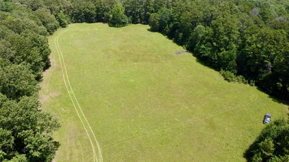 CR 44400 Powderly, TX 75473