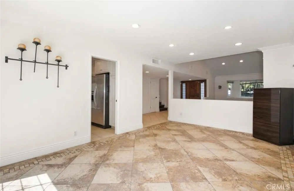 5954 Wilkinson Avenue Valley Village, CA 91607