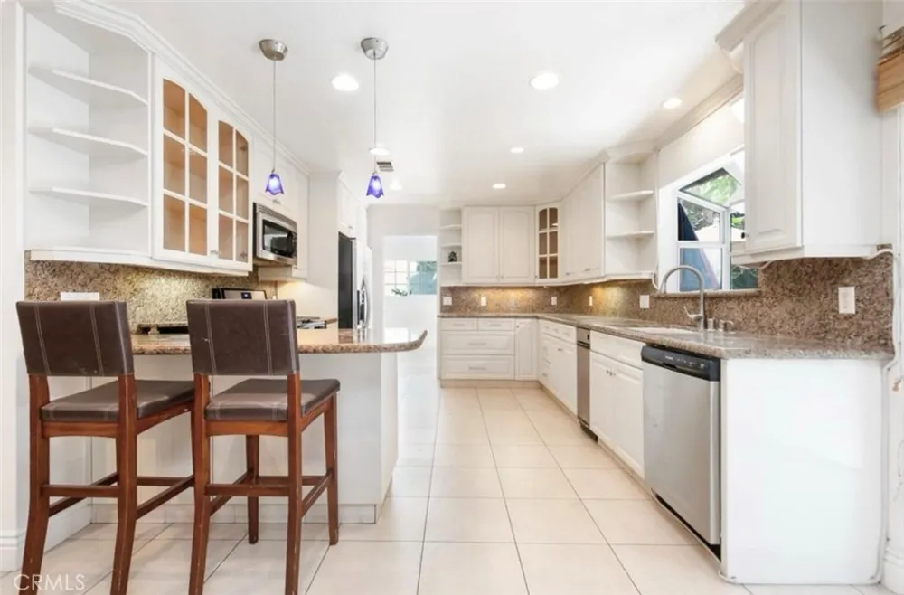 5954 Wilkinson Avenue Valley Village, CA 91607