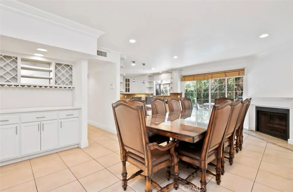 5954 Wilkinson Avenue Valley Village, CA 91607