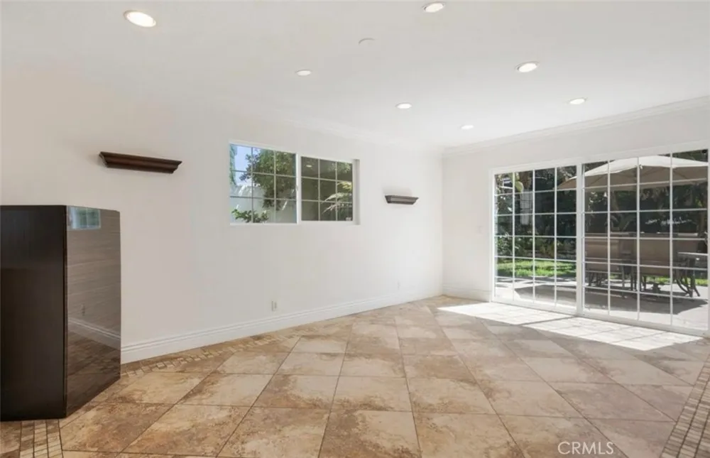 5954 Wilkinson Avenue Valley Village, CA 91607