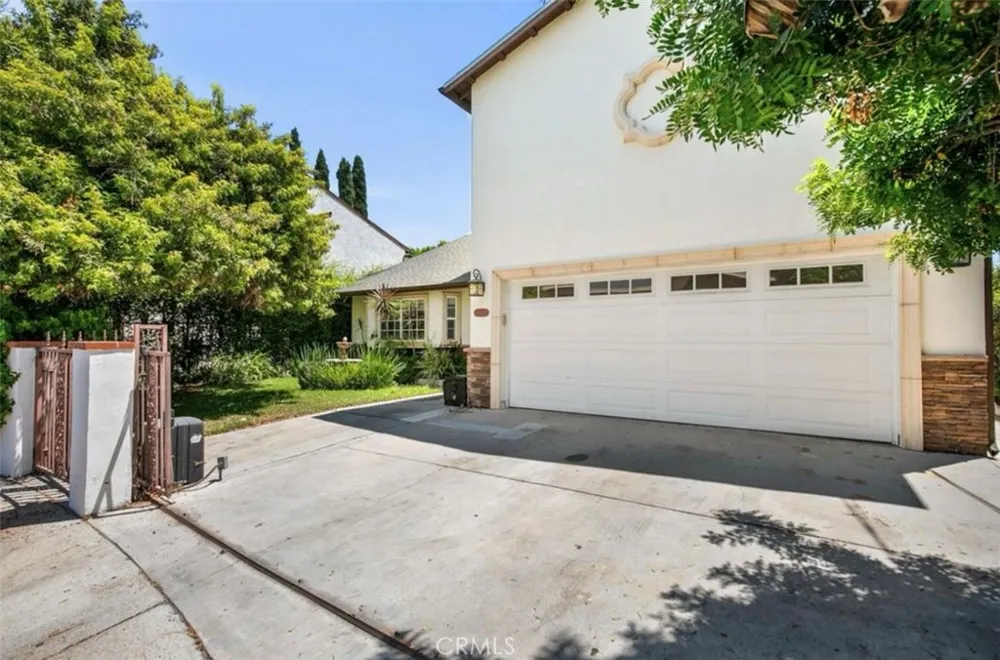 5954 Wilkinson Avenue Valley Village, CA 91607