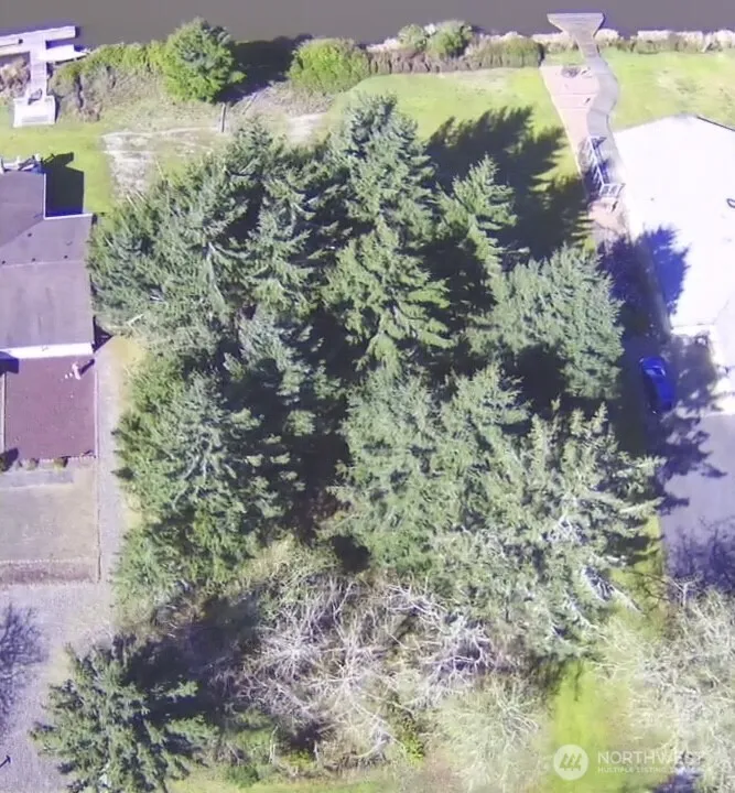 135 Duck Lake Drive NE Ocean Shores, WA 98569