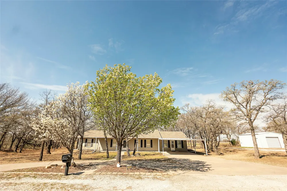 151 Country Club Drive Nocona, TX 76255
