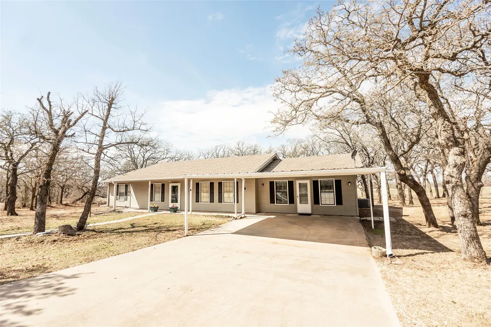 151 Country Club Drive Nocona, TX 76255