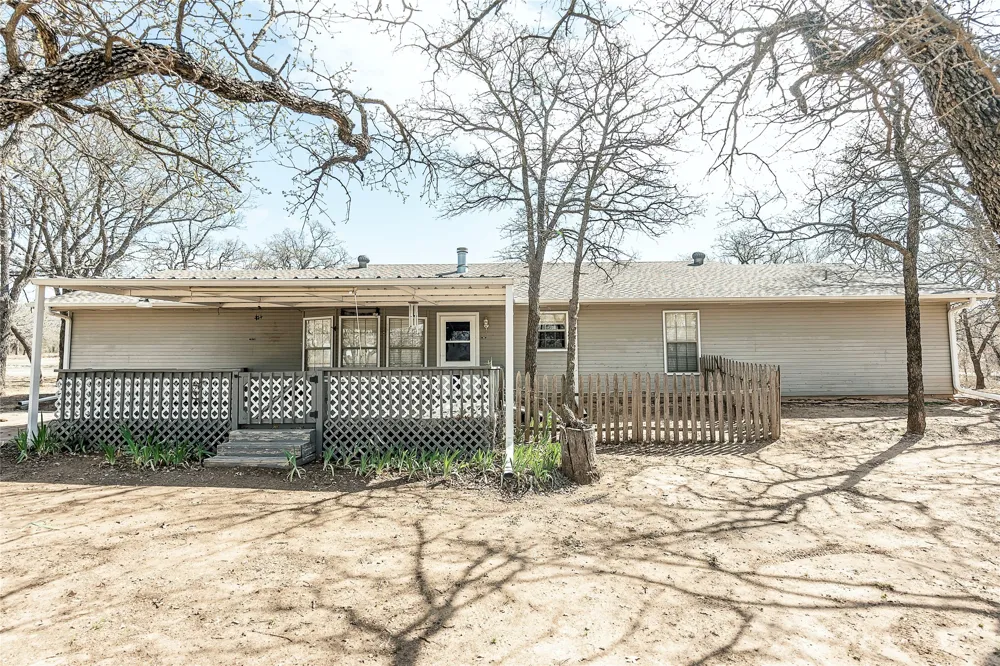 151 Country Club Drive Nocona, TX 76255