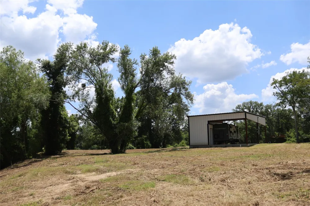 17673 River Road Midway, TX 75852